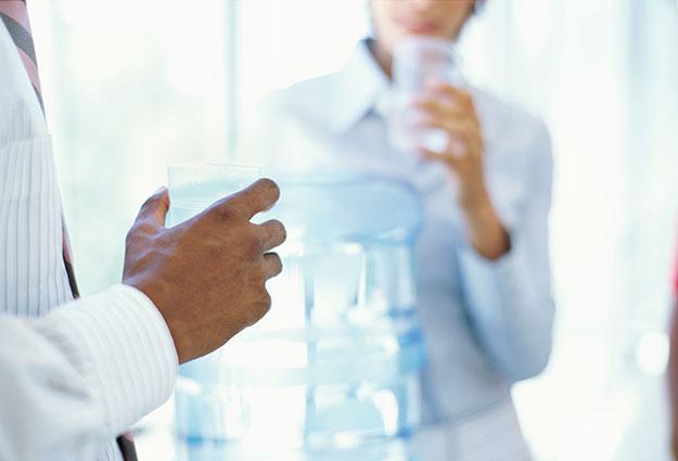 Dispensador de água para empresas comprar ou alugar